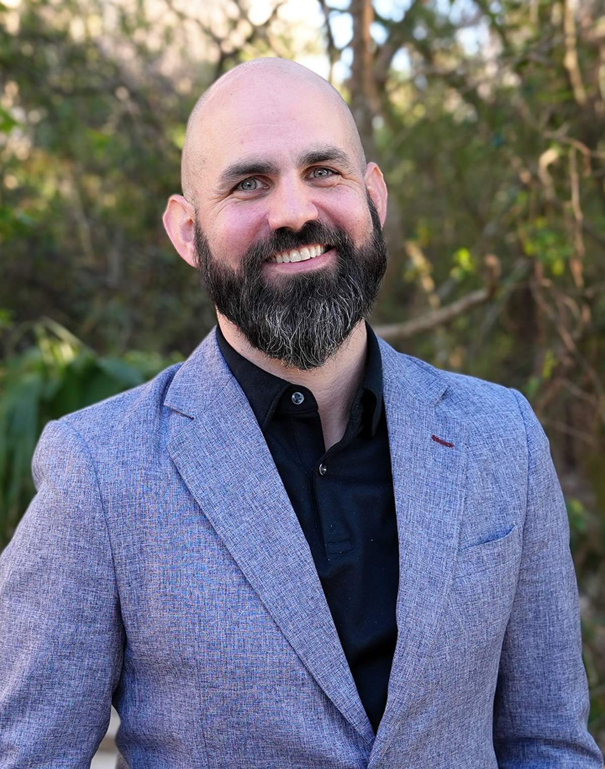 Scott Rosenkrans speaking at a nonprofit conference.